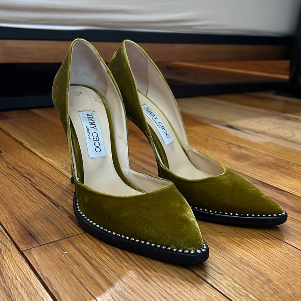 Jimmy Choo size 39 (runs small). BABETTE 100, VELVET W/CRYSTAL TRIM, CITRUS